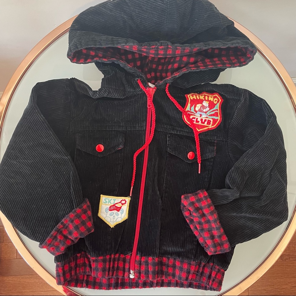 Vintage 90's baby Hiking Club jacket